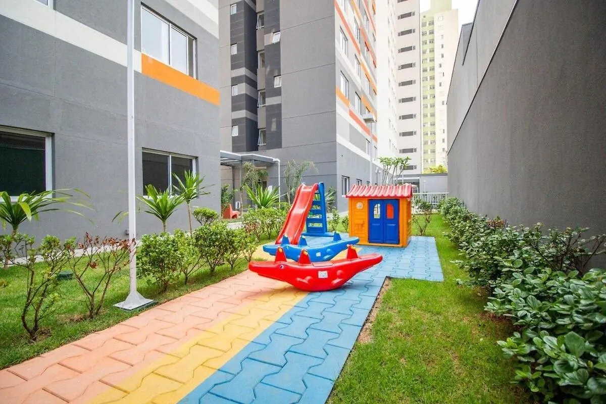 Familia Apartamento no Brás com Piscina/Metrô Brás São Paulo 0*,